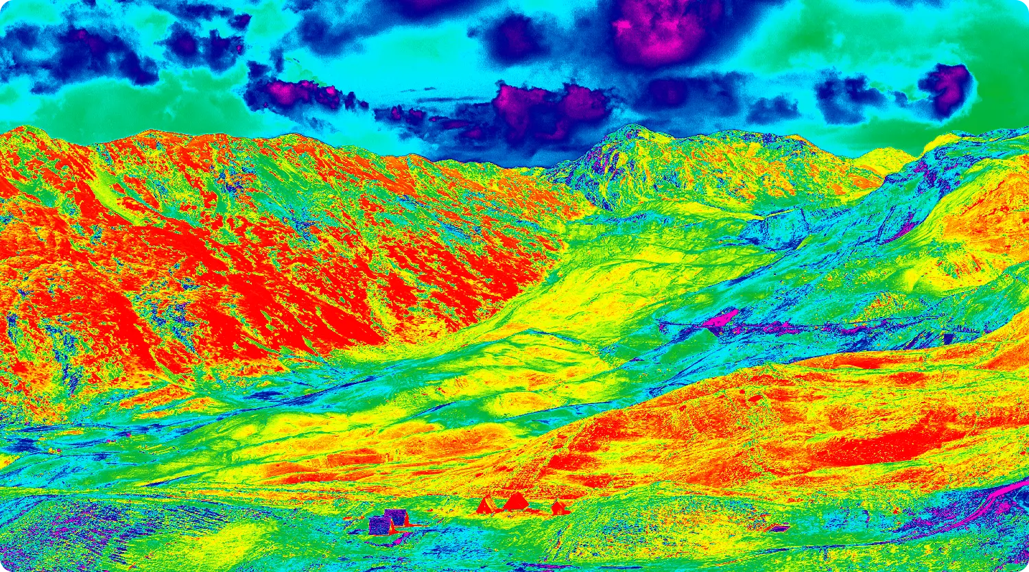 mountain peaks captured by the HS-UAV401 drone thermal camera